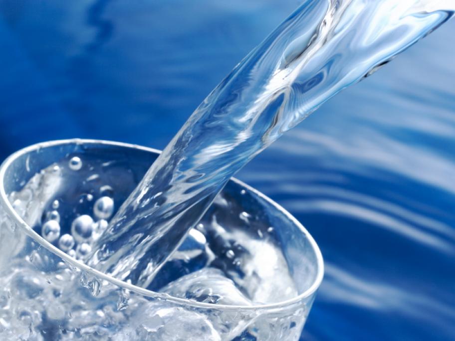 water for UTIs