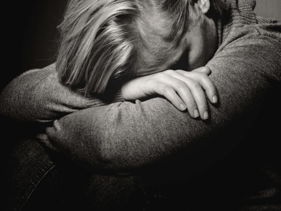 headache woman