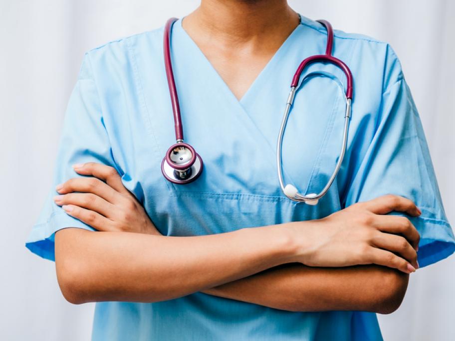 female surgeon