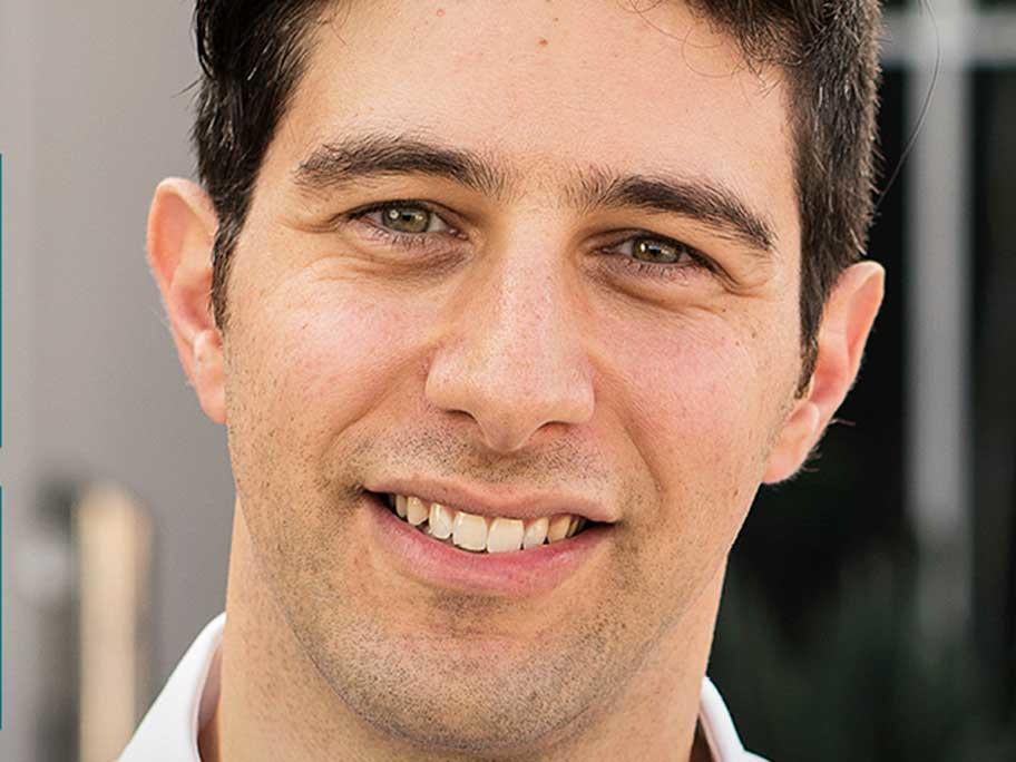 Dr Simon Benson