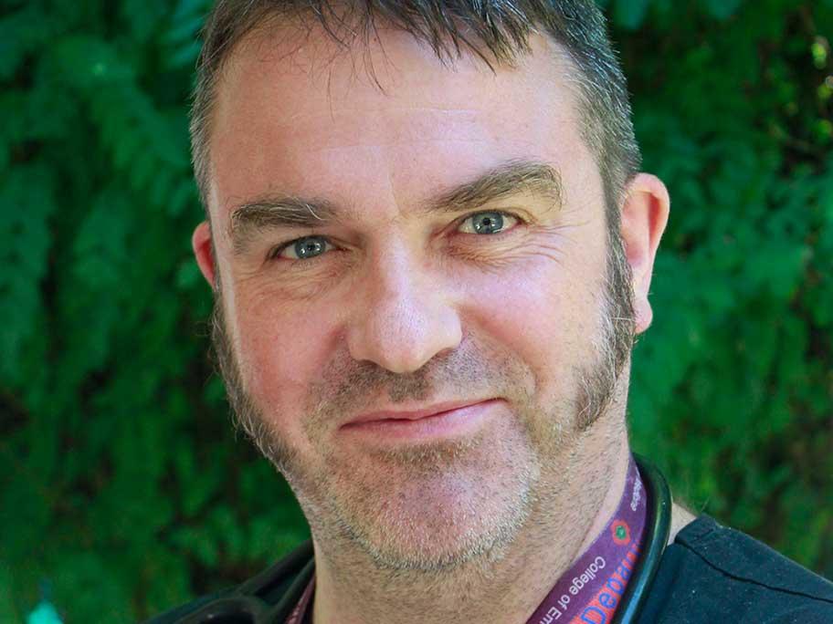 Dr David Caldicott