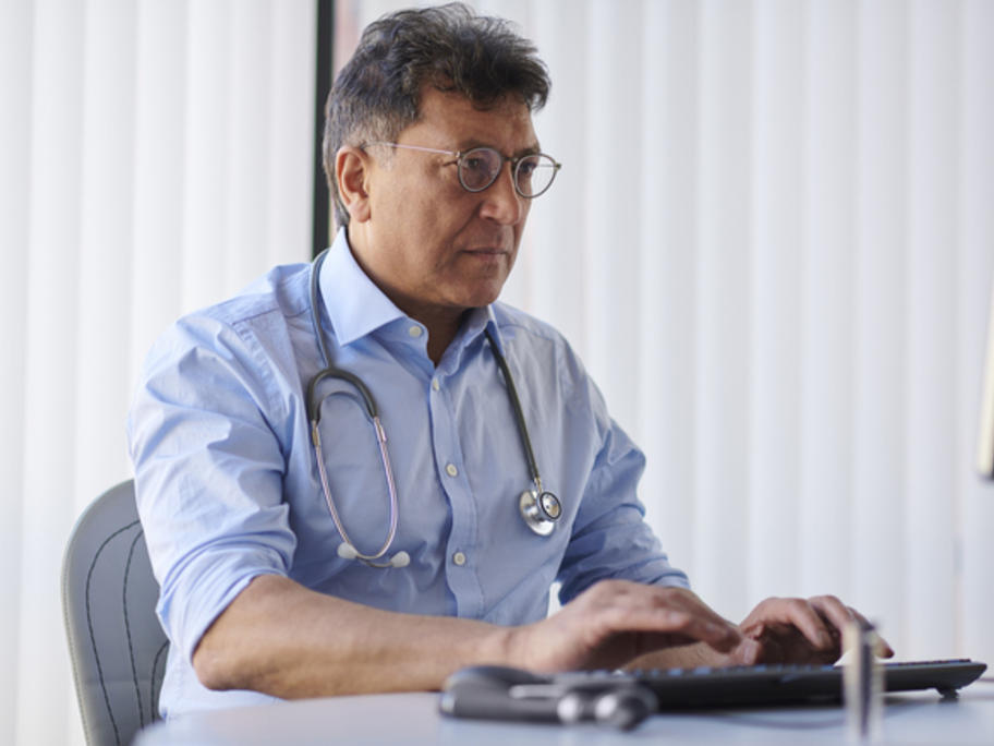 GP on computer