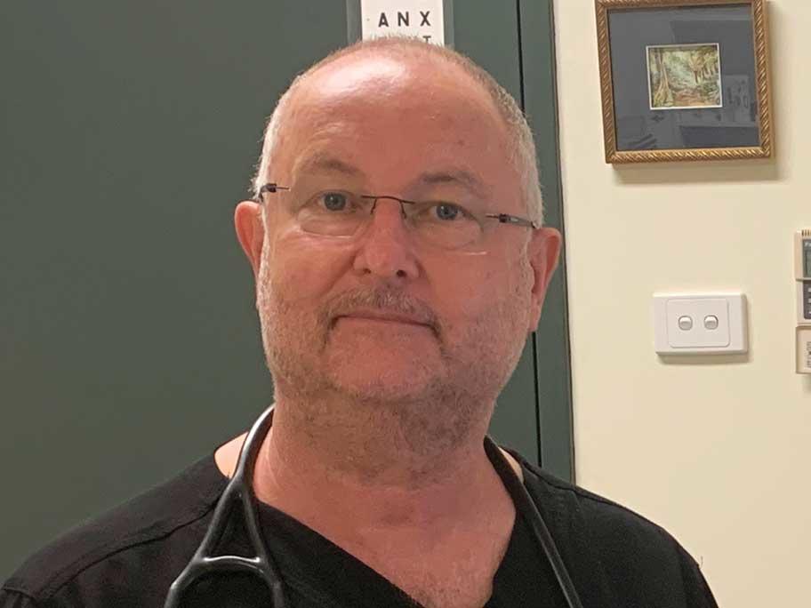 Dr Simon Holliday