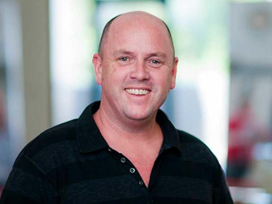 Dr Simon Judkins