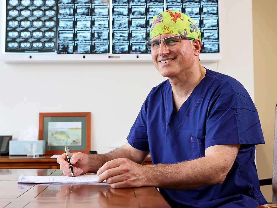 Dr Allan Mekisic