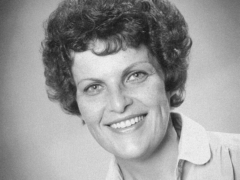 Dr Dianne Houghton