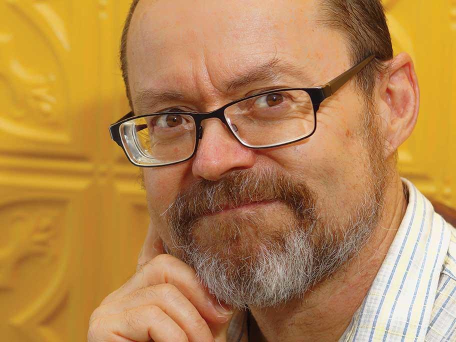 Dr Mark Raines