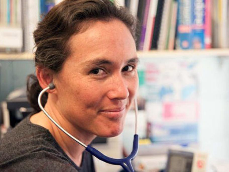 Dr Sara Renwick-Lau