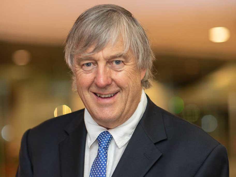 Dr Peter Rischbieth