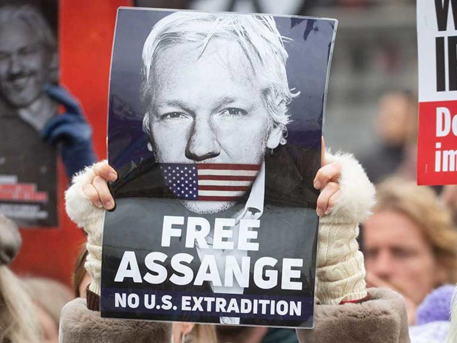 Assange supporters