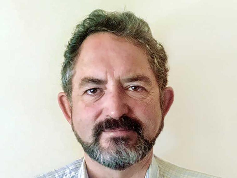 Associate Professor Chris Hogan