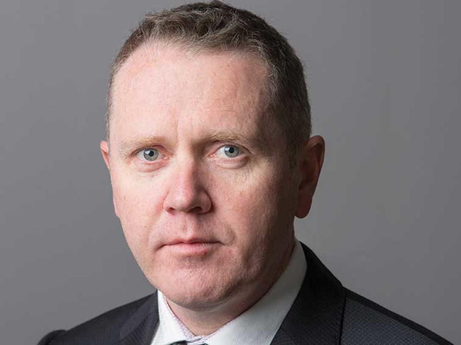 Dr Andrew Miller