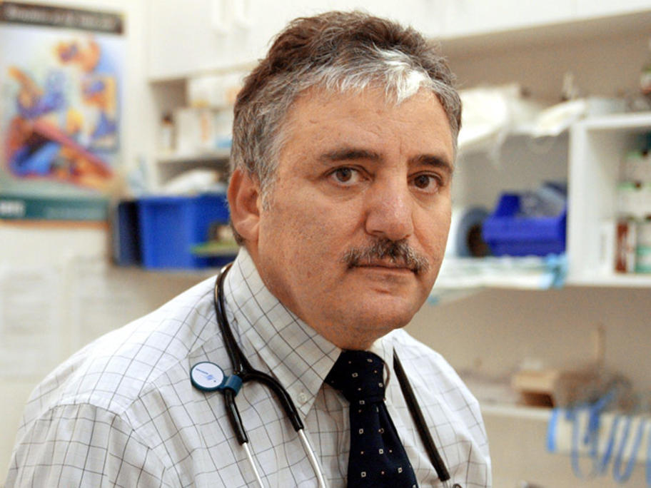 Dr Con Costa.