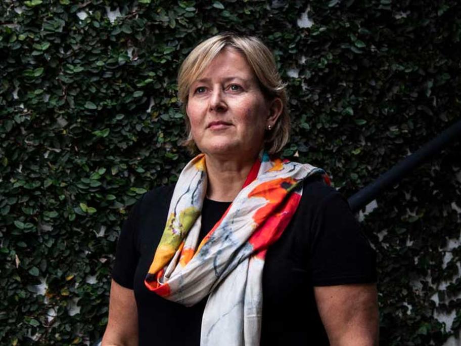 Dr Sarah Coombes