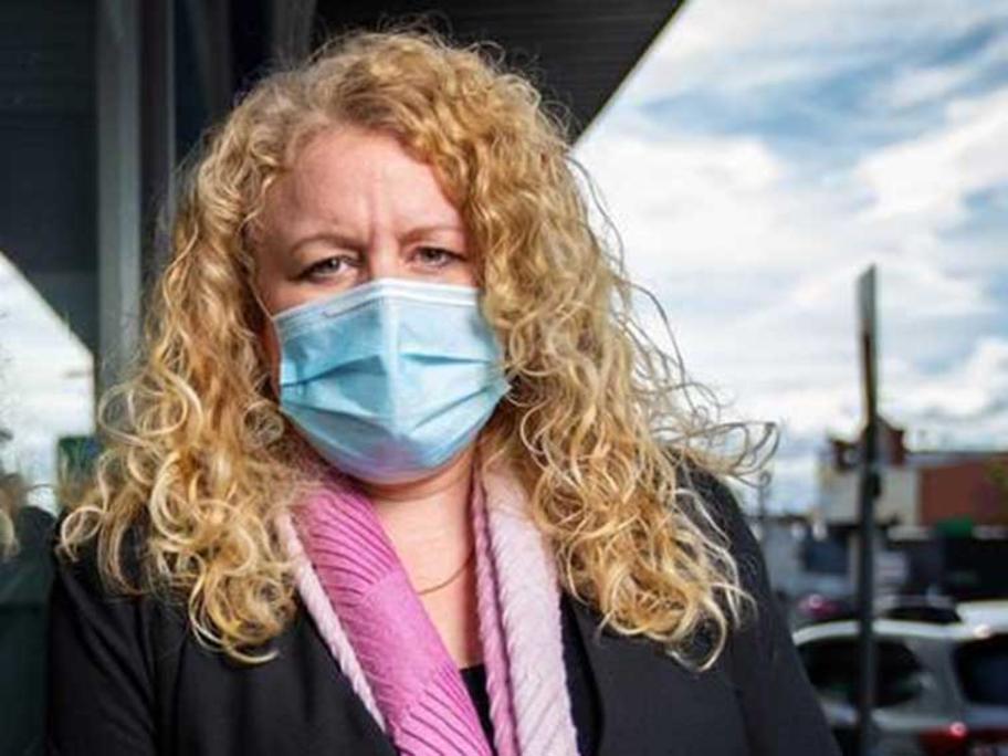 Dr Stacey Harris.