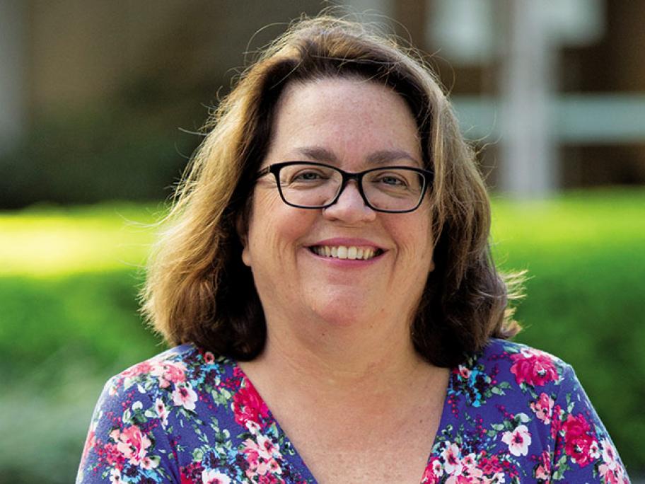 Dr Penny Abbott