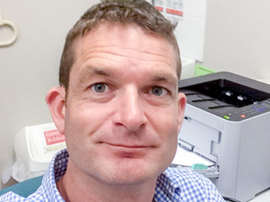 Dr Nick Martin