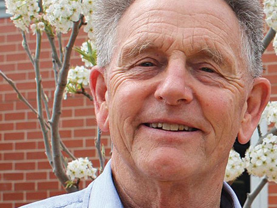 Dr Lee Nixon