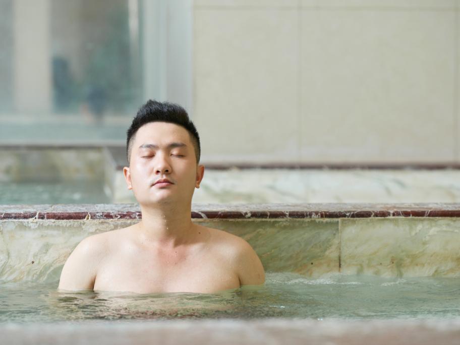 Hot tub