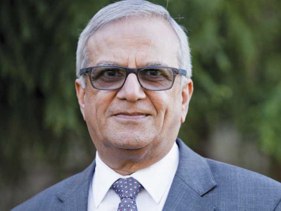 Dr Dilip