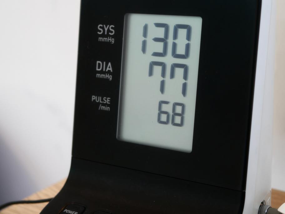 blood pressure machine