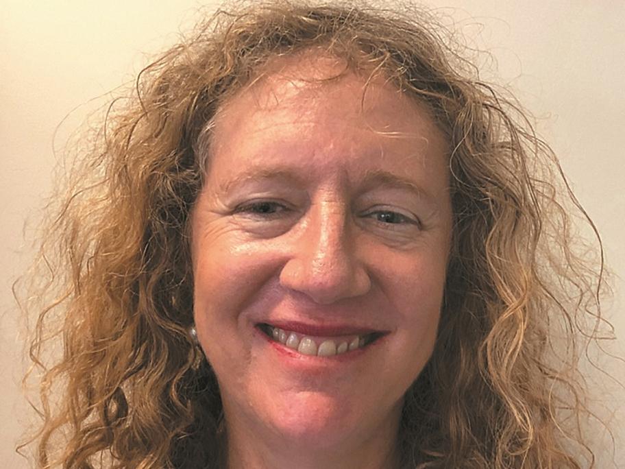 Dr Debra Kennedy