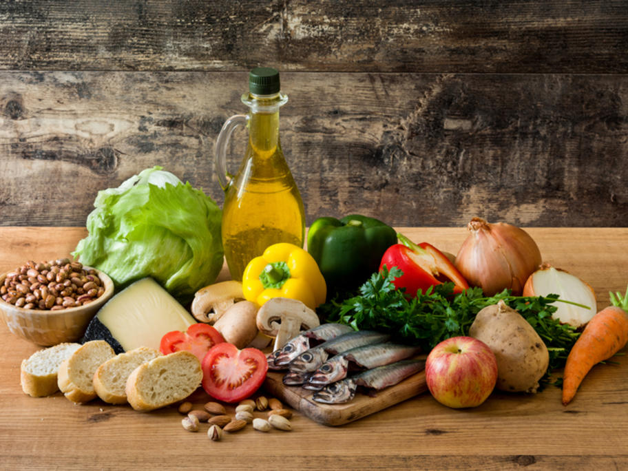 Mediterranean diet - olive oil, fresh veggies etc