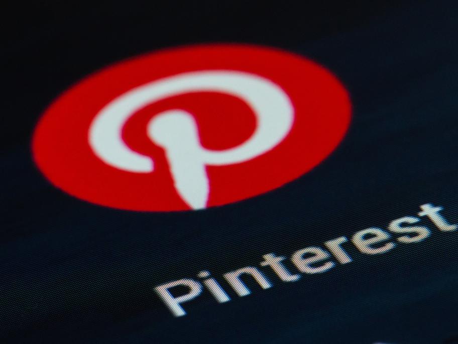 pinterest logo