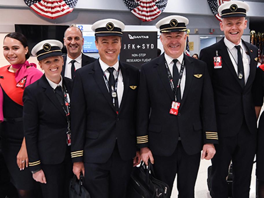 Qantas crew