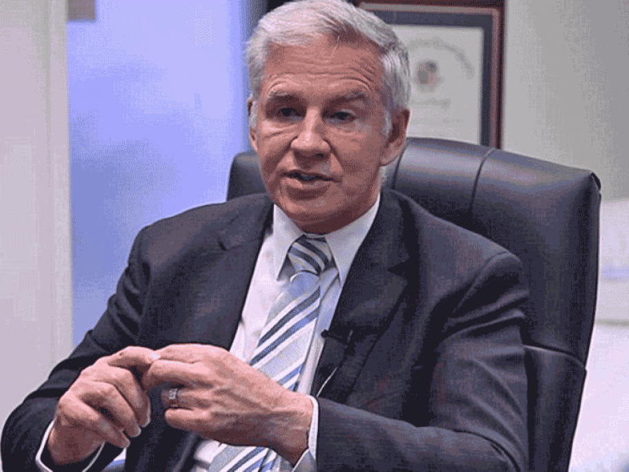 Dr Ralph Bright