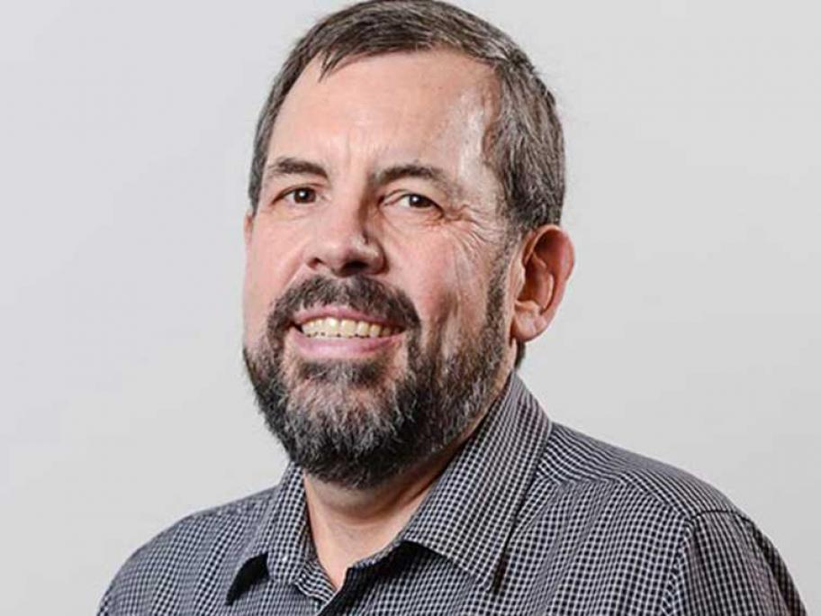 Dr Andrew Robertson