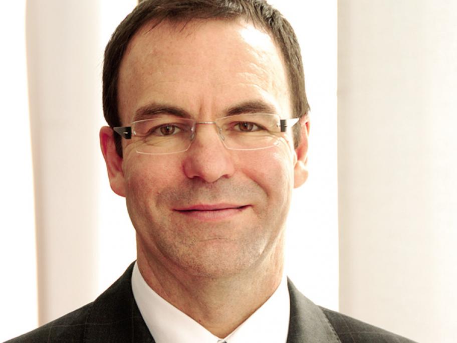 Associate Professor Stephen Shumack