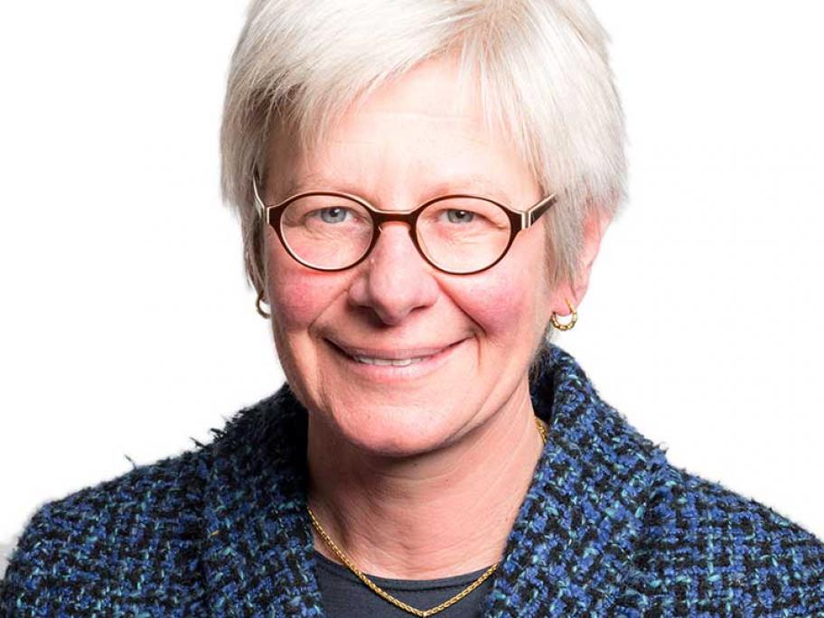 Associate Professor Ruth Vine