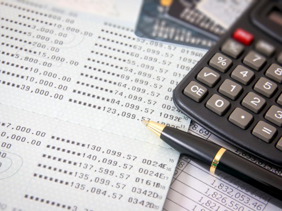 calculator and budget