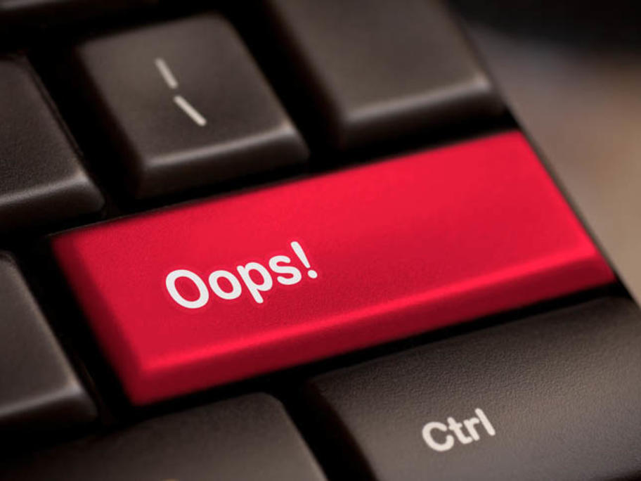 button saying 'oops'