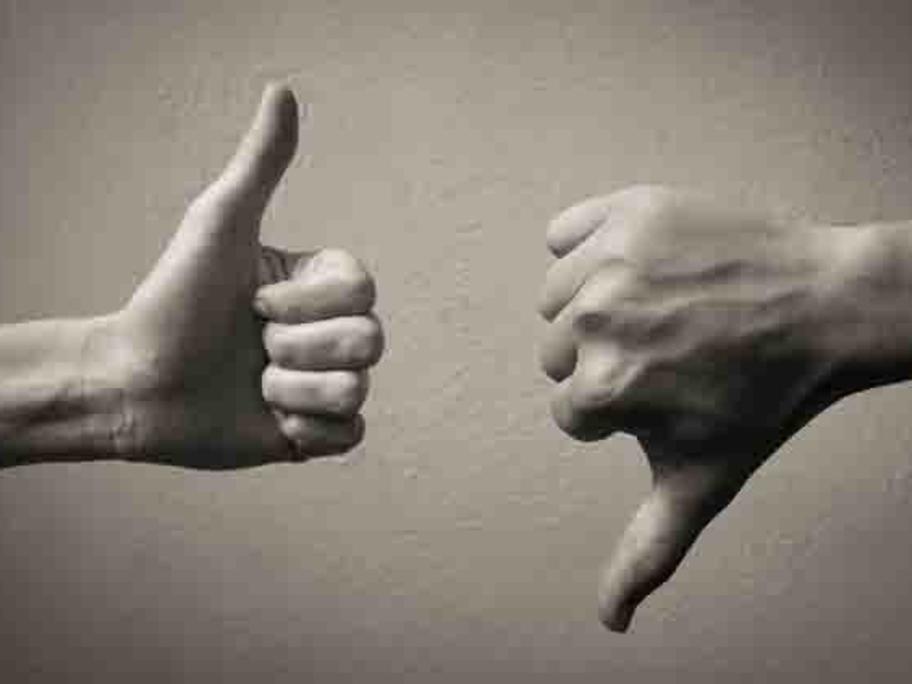 thumbs up and down